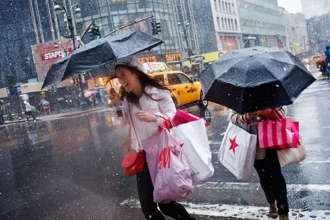 Dress Fashionably Without Burning A Hole In Your Wallet