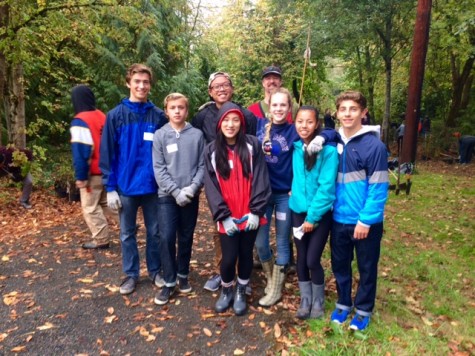 Sophomores Put in 9 Hours for Community