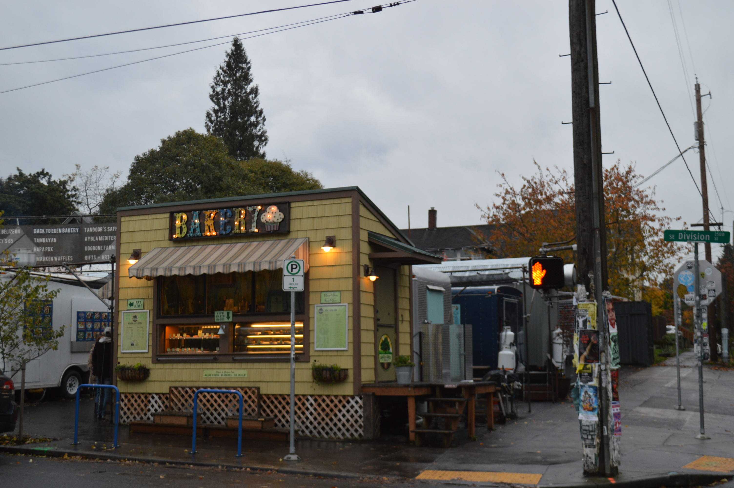 Why+Portland%3F+Food+Carts+Offer+a+Delicious%2C+Cheap+Choice