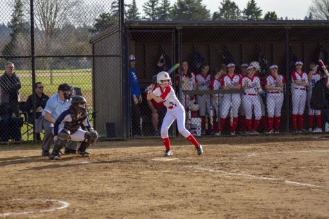 Varsity Softball Sets Sights on Playoffs