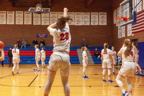 #3 Girls Basketball Team Defeats #32 Parkrose 88-20