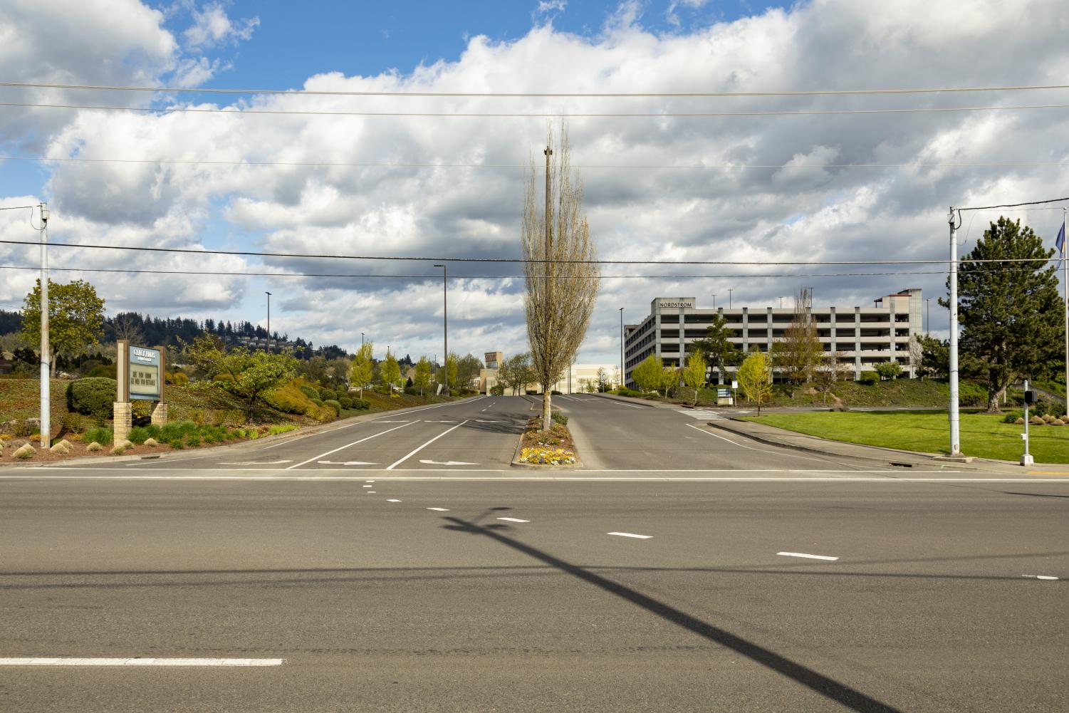 Deserted+Streets+and+Empty+Parking+Lots%3A+COVID-19+Sweeps+Across+Clackamas