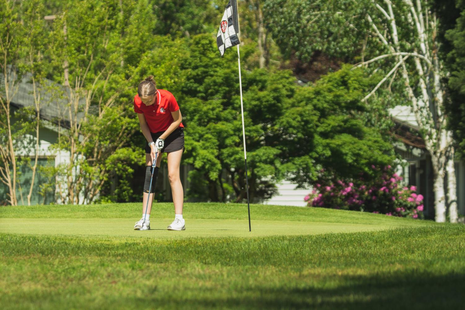 Girls+Golf+Competes+Against+Wilsonville%2C+Scappoose%2C+and+St.+Helens
