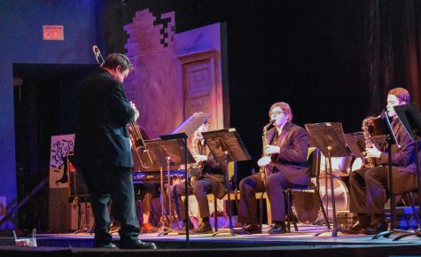 Mr. James Morgan conducts the jazz band students during their most recent concert on Oct. 29.