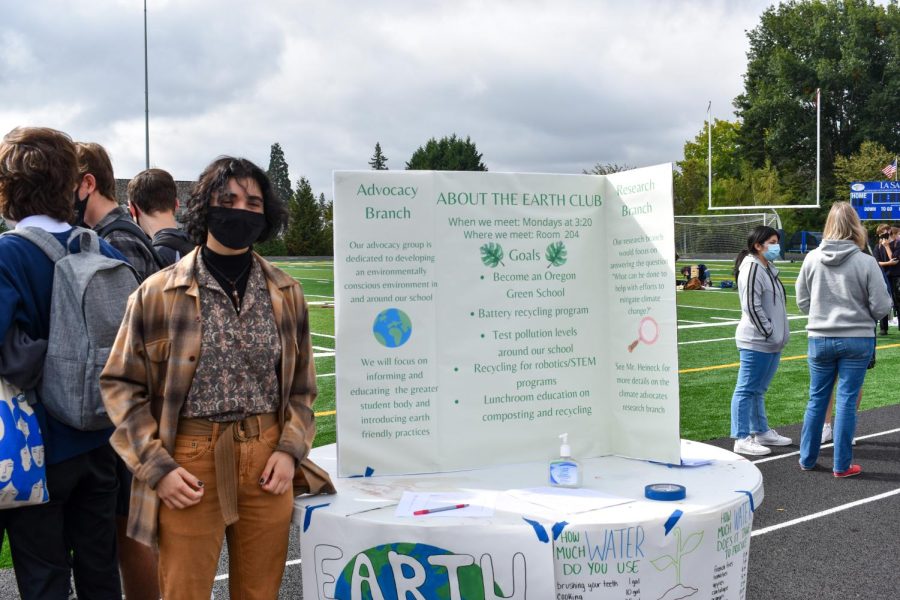 Junior Sid Lefranc, one of the leaders of Earth Club, ran a booth at the Club Fair on Oct. 1, 2021.