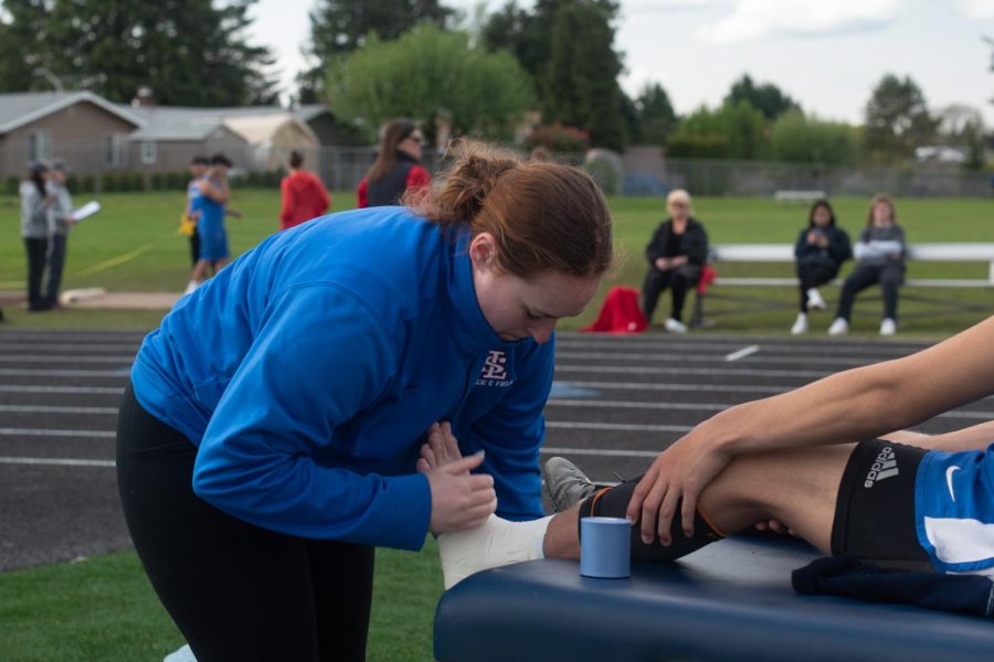 After Athletic Trainer Stephanie Morgan finished college and took her board of certification exam, she decided to stay in Oregon to be close to her family.
