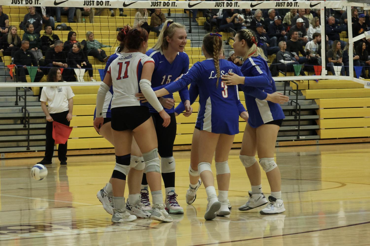 Photo+Story%3A+Varsity+Volleyball+Concludes+Their+Season+in+the+OSAA+State+Playoffs