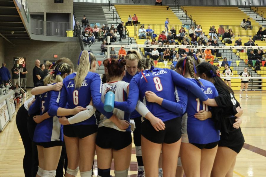 La Salle’s varsity volleyball team played in the OSAA state tournament Friday, Nov. 4, and Saturday, Nov. 5.