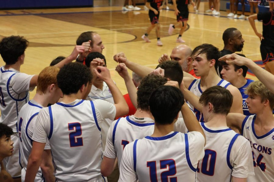 Photo Story: Boys Basketball Competes in Endowment Game Against Benson High School