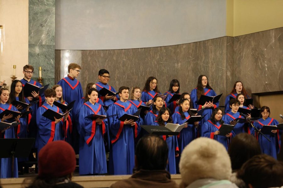 La Salle choir students perform a concert full of holiday spirit at The Grotto.