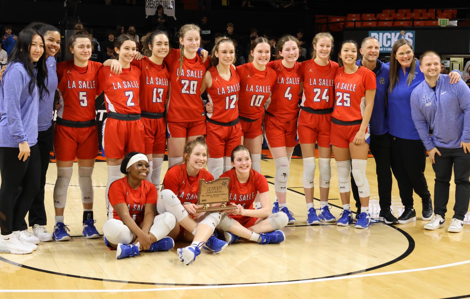 Photo+Story%3A+Girls+Varsity+Basketball+Takes+Third+Place+in+State+With+a+Win+Against+Crater