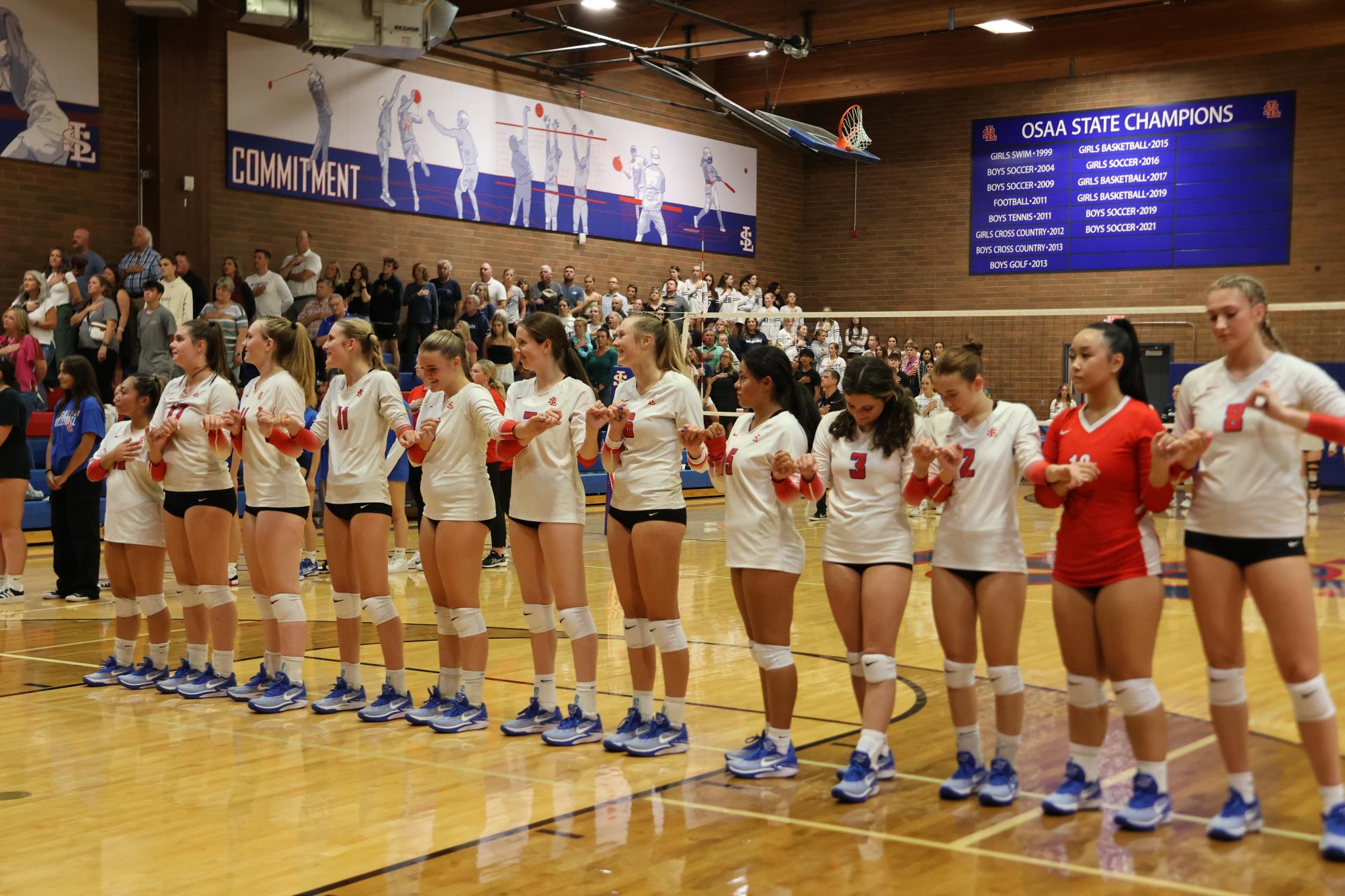 Photo+Story%3A+La+Salle+Varsity+Volleyball+Plays+Wilsonville+in+the+Brick+Oven