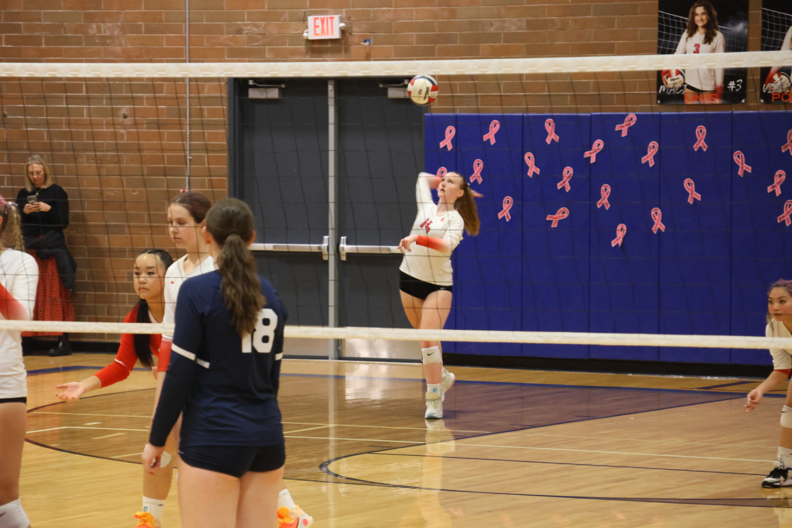 Varsity+Volleyball+Serves+Up+a+Win+Against+Hood+River+Valley