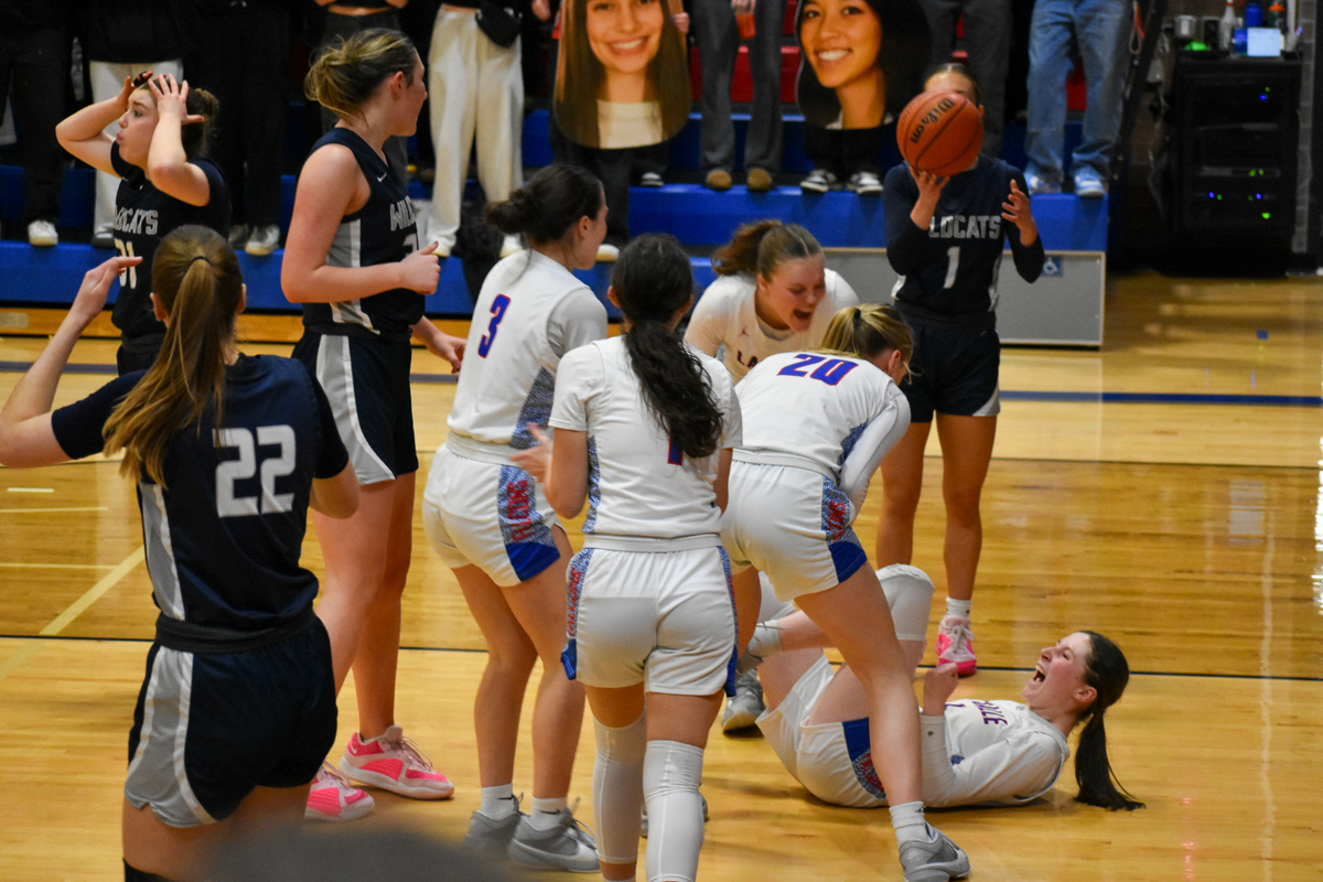 The varsity girls basketball game celebrated their senior night as they faced their league rival, Wilsonville.