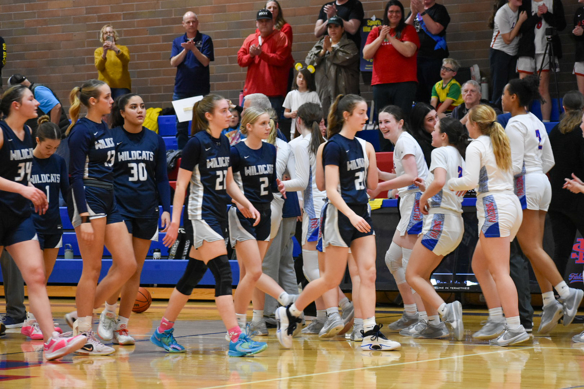 Senior+Night+Sees+Win+Over+Previously+Undefeated+Wilsonville+for+Girls+Basketball