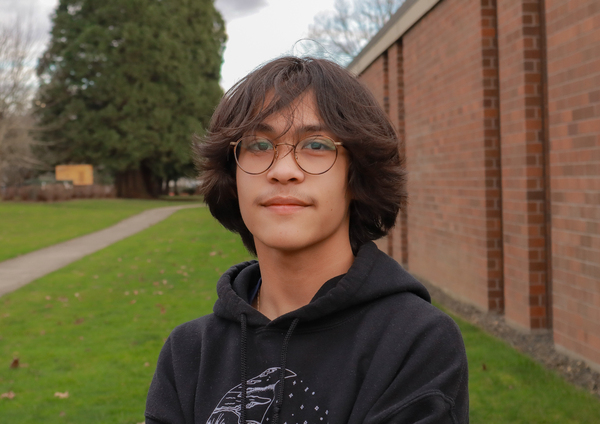Freshman Isaiah Engelen’s favorite thing about Oregon is the sunsets, beaches, and community that it has to offer.
