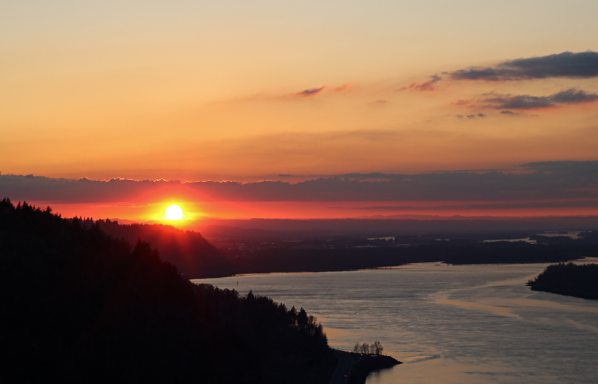 The first sunset of spring over the Columbia River from Crown Point. With permanent standard time, the sun would set one hour earlier in the spring and summer.
