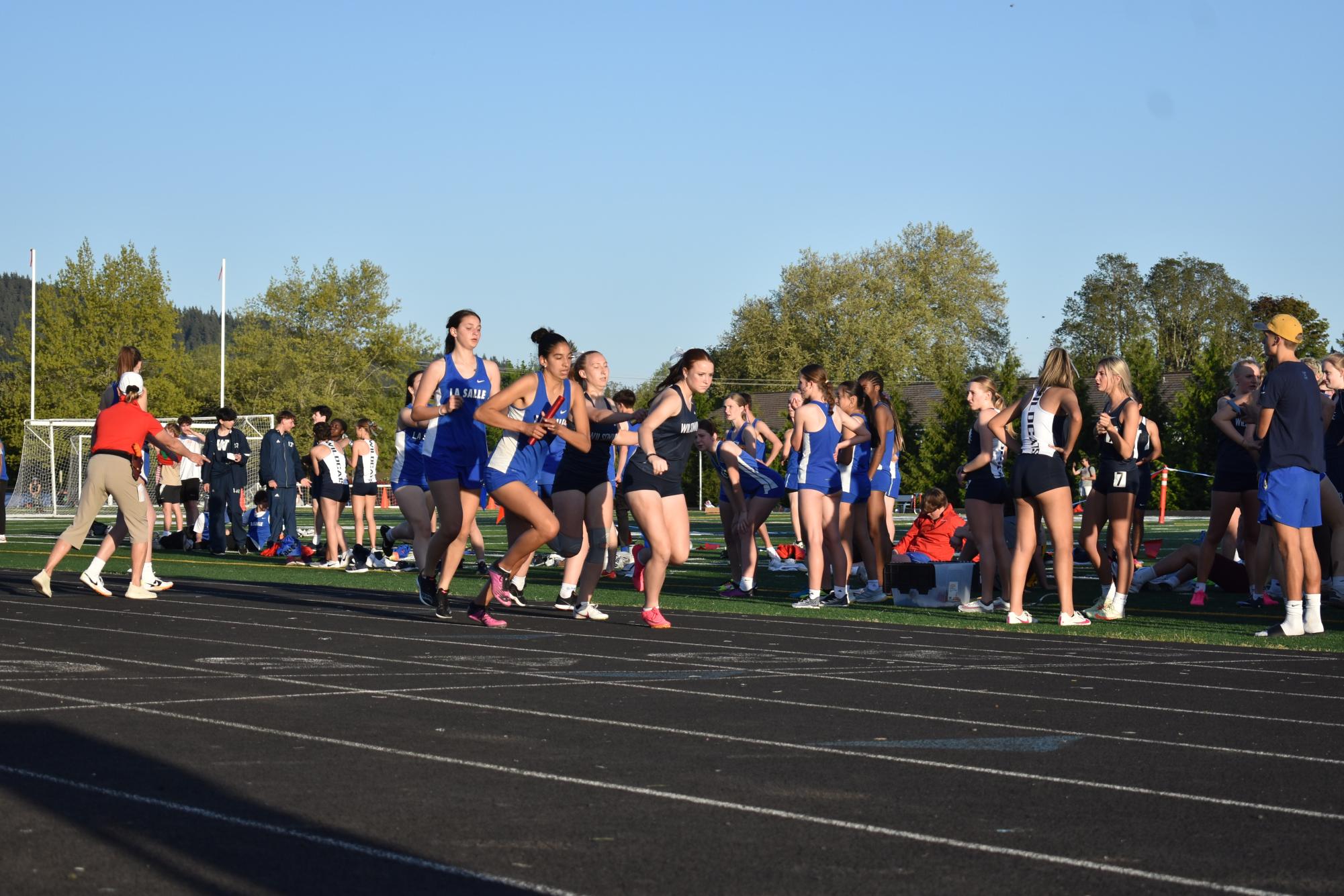 Photo+Story%3A+La+Salle%E2%80%99s+Track+and+Field+Team+Holds+First+and+Only+Home+Meet+To+Celebrate+Senior+Night