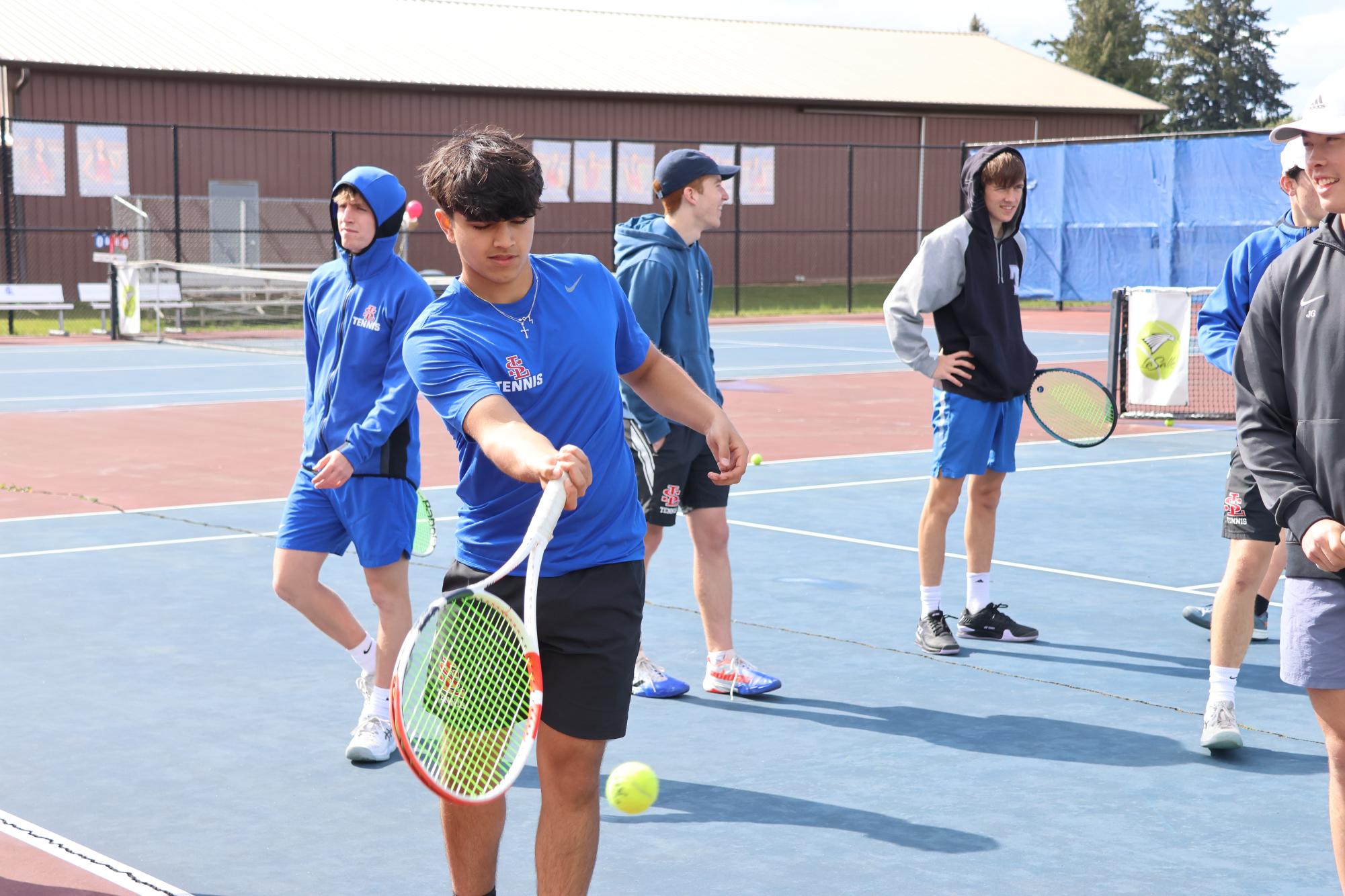 Photo+Story%3A+Boys+Tennis+Sends+Off+Seniors+With+a+7%E2%80%931+Victory+Over+Parkrose