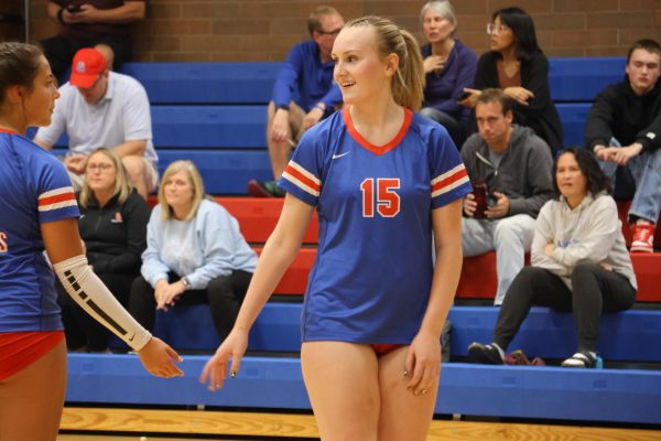 As a captain of the La Salle girls varsity volleyball team, one of junior Abby Maulding’s goals is to make sure that everyone on the team is confident and comfortable, allowing them to play their best game.