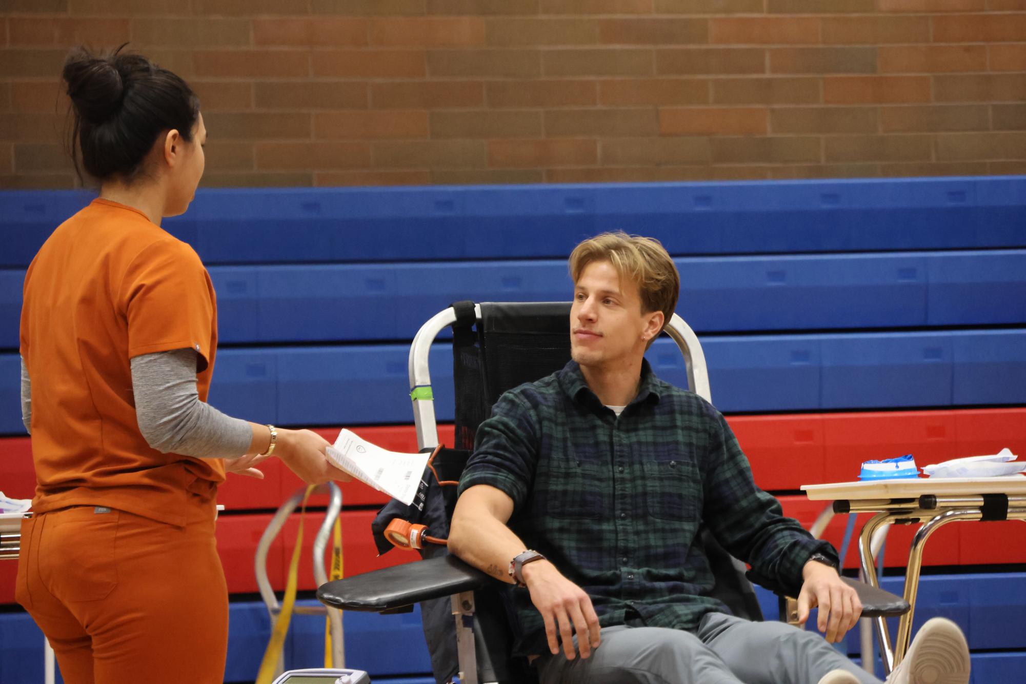 La Salle Students, Families, and Faculty Donate Their Blood to Support the Community in the Fall Blood Drive