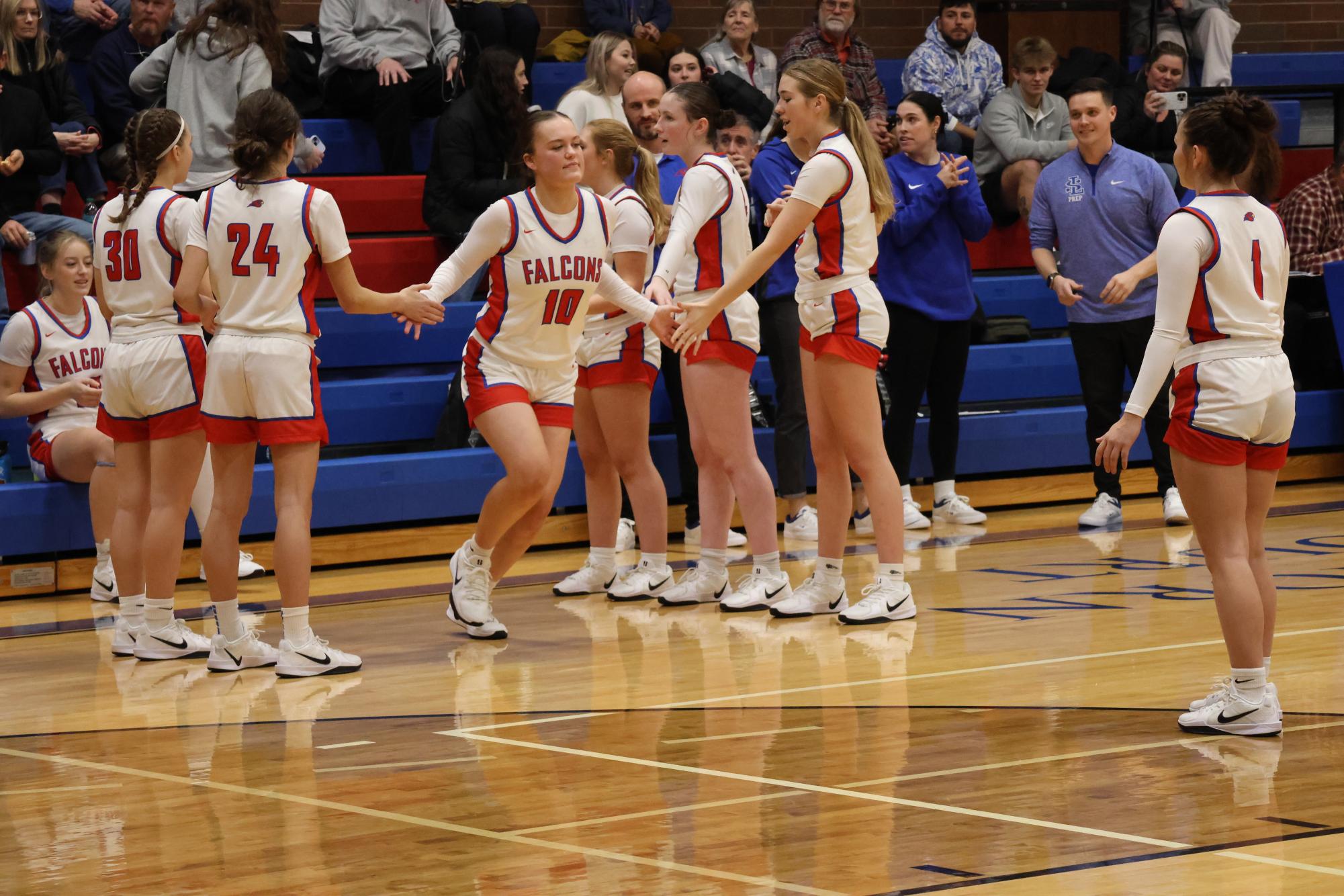 Photo Story: Girls Basketball Starts the Season Off With a Win Against North Eugene