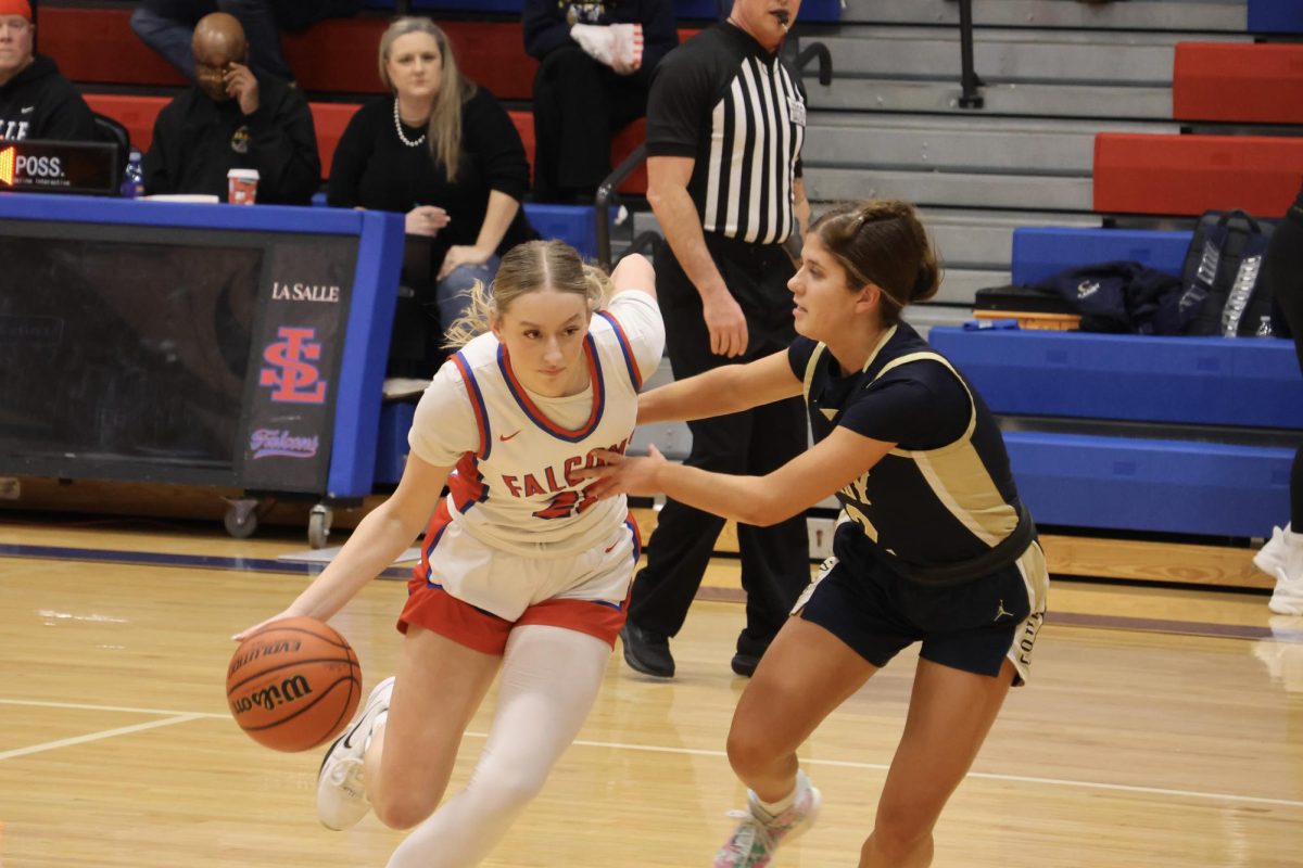 Photo Story: Girls Basketball Dismantles Canby in 49–33 Win