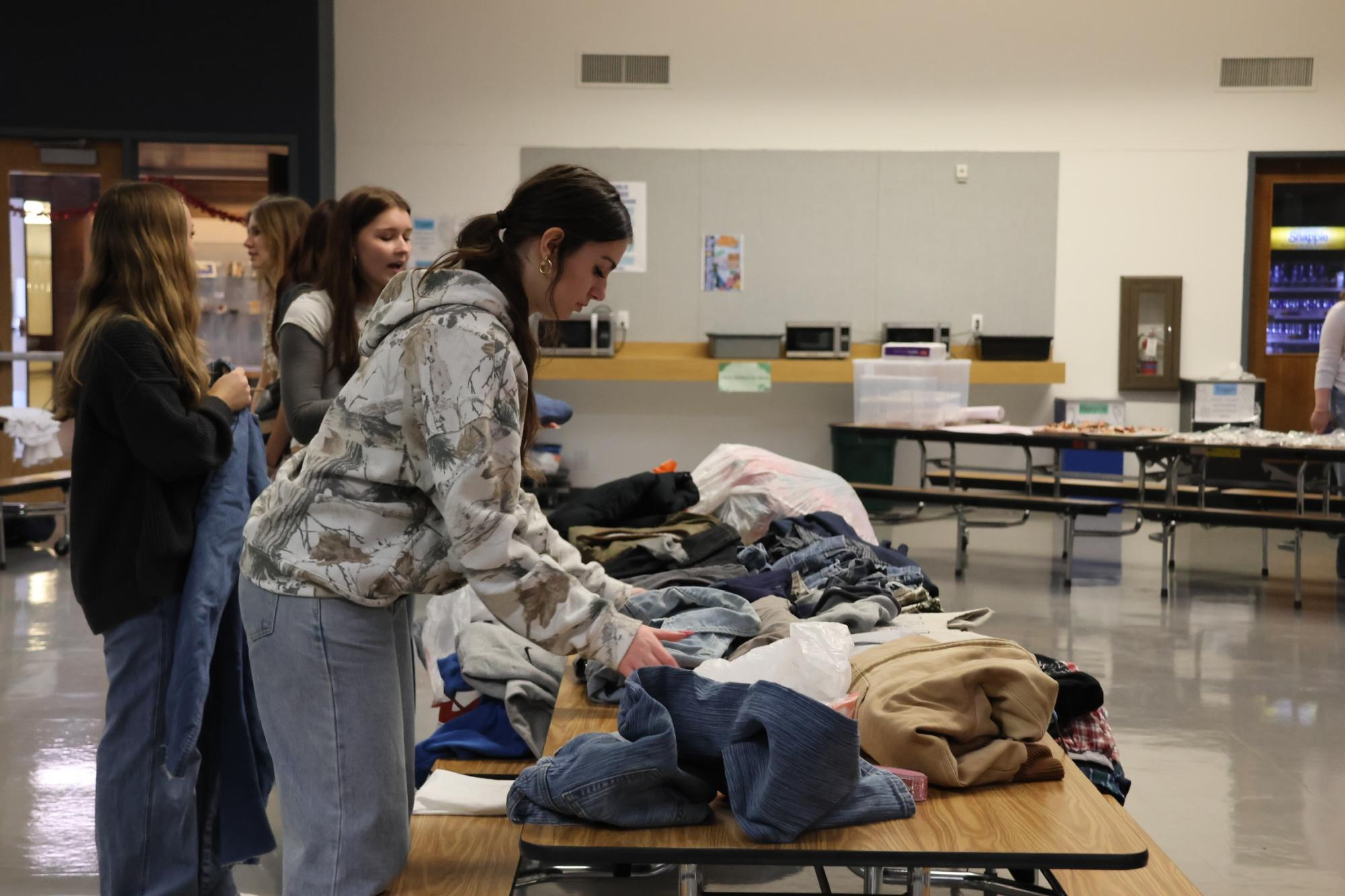 Student Resellers Promote Sustainable Shopping Through Flea Market