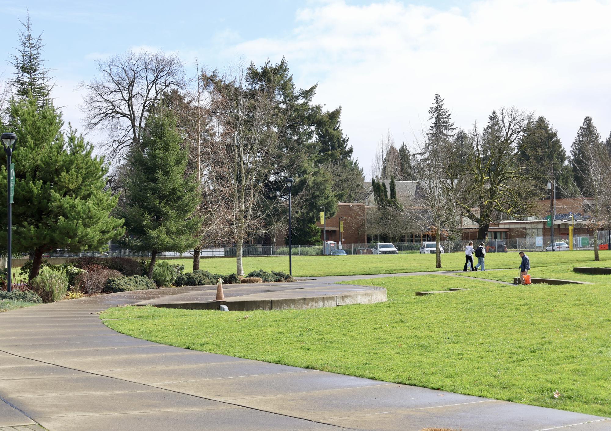 Absorbing Journalism, Students Journey to Spring Media Day at U of O in Portland