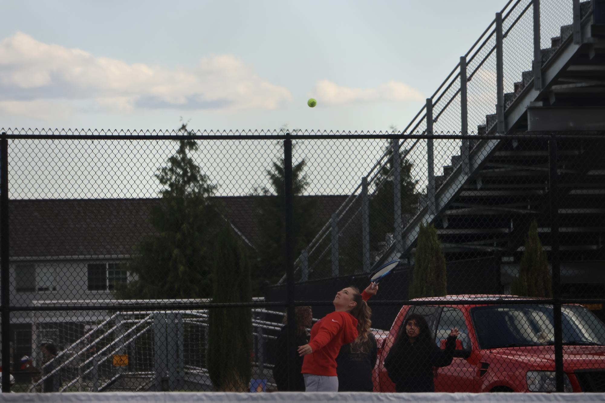 Girls Tennis Dominates Milwaukie 8–0 at Home