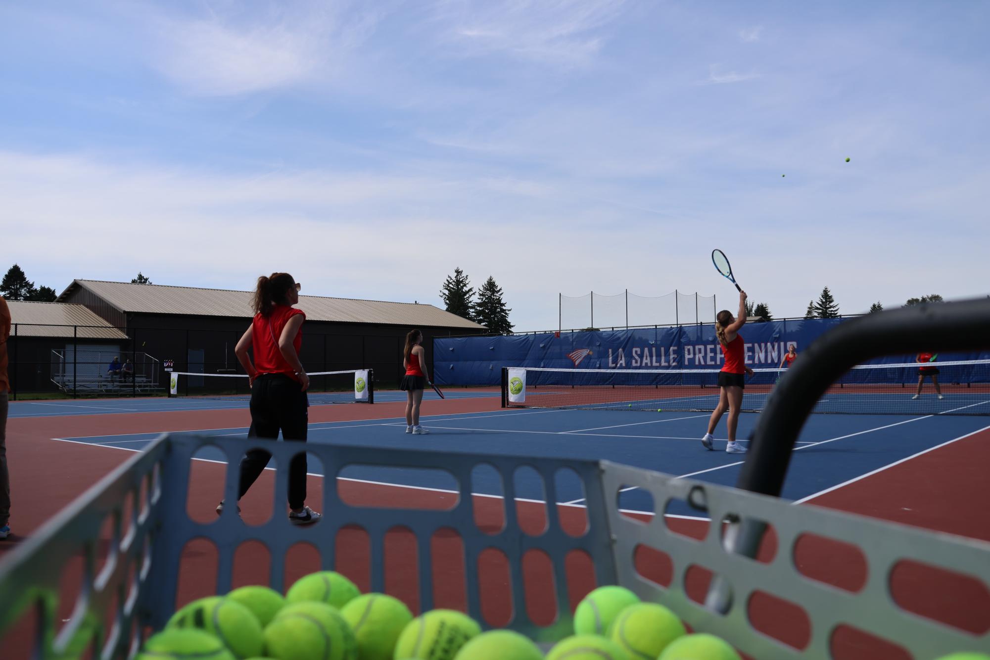 La Salle’s Girl Tennis Team Defeats Parkrose on Their Senior Night