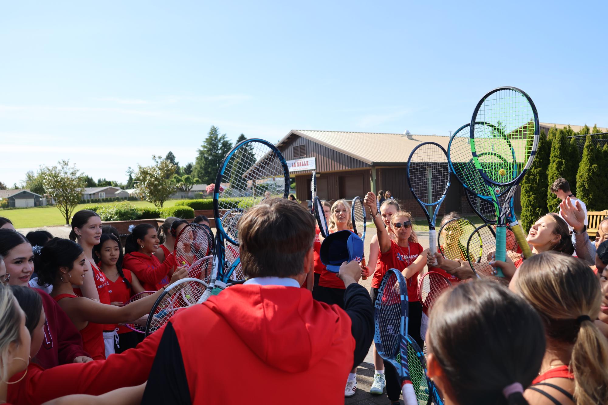 La Salle’s Girl Tennis Team Defeats Parkrose on Their Senior Night