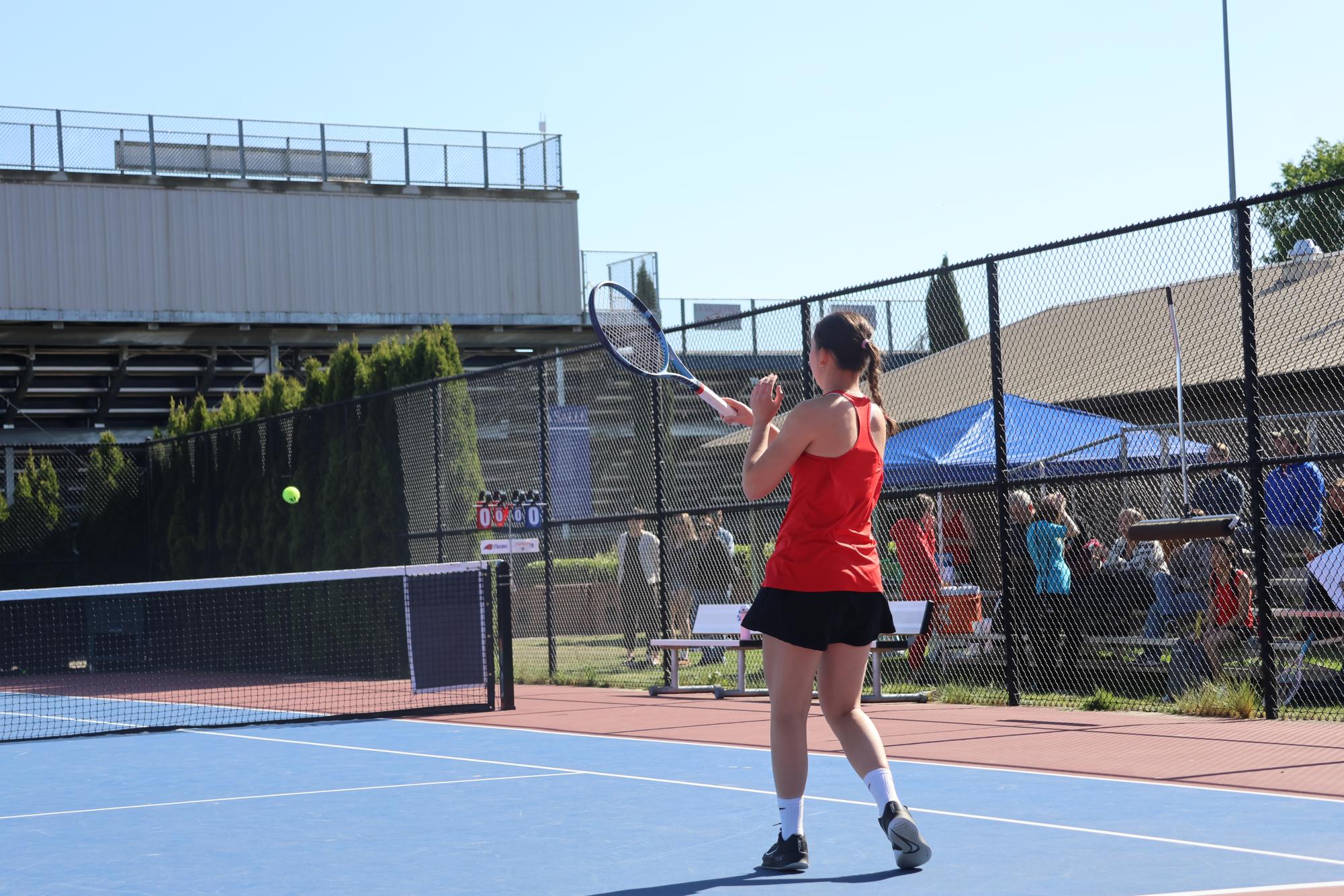 La Salle’s Girl Tennis Team Defeats Parkrose on Their Senior Night