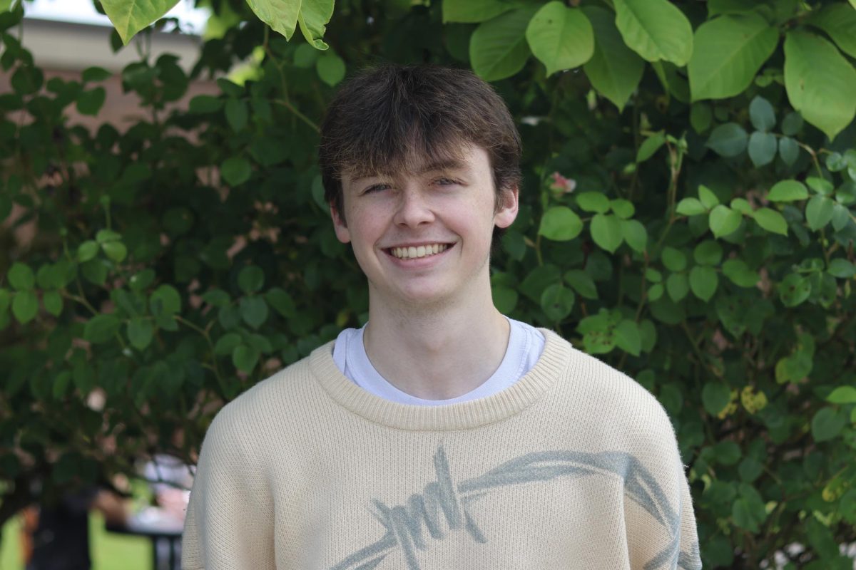 Junior Evan O’Neil’s favorite professional volleyball player is Micah Christenson because he is really competitive and a good leader.