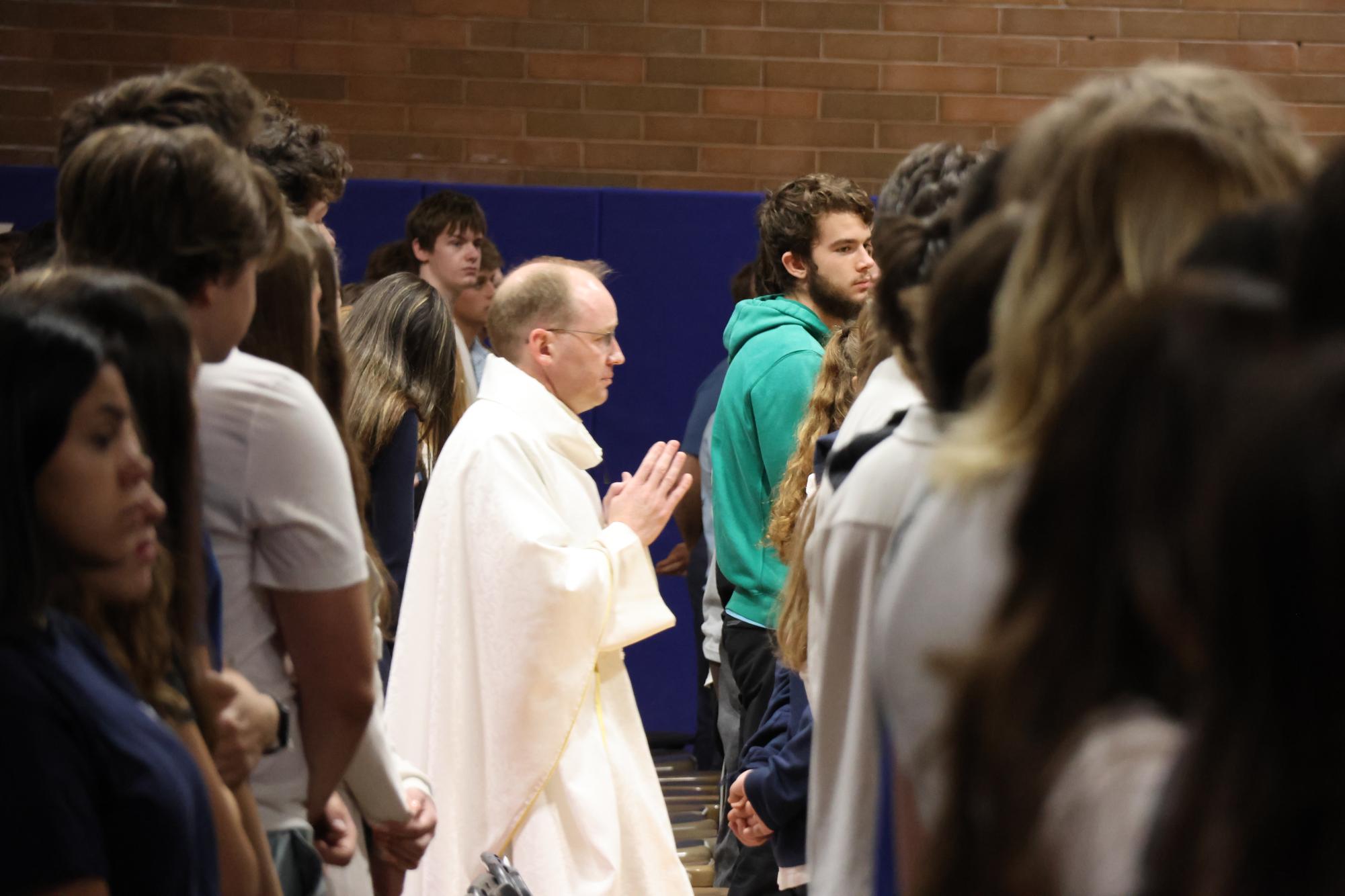 Photo Story: Founder's Week Activities Continue With Last Mass of the School Year