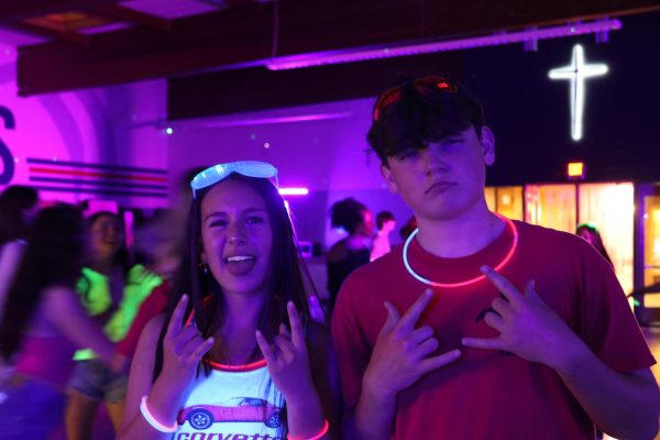 La Salle’s Neon Glow Dance took place on Thursday, May 29, in the cafeteria from 7:30 to 9:30 p.m., with students able to access the adjacent courtyard.