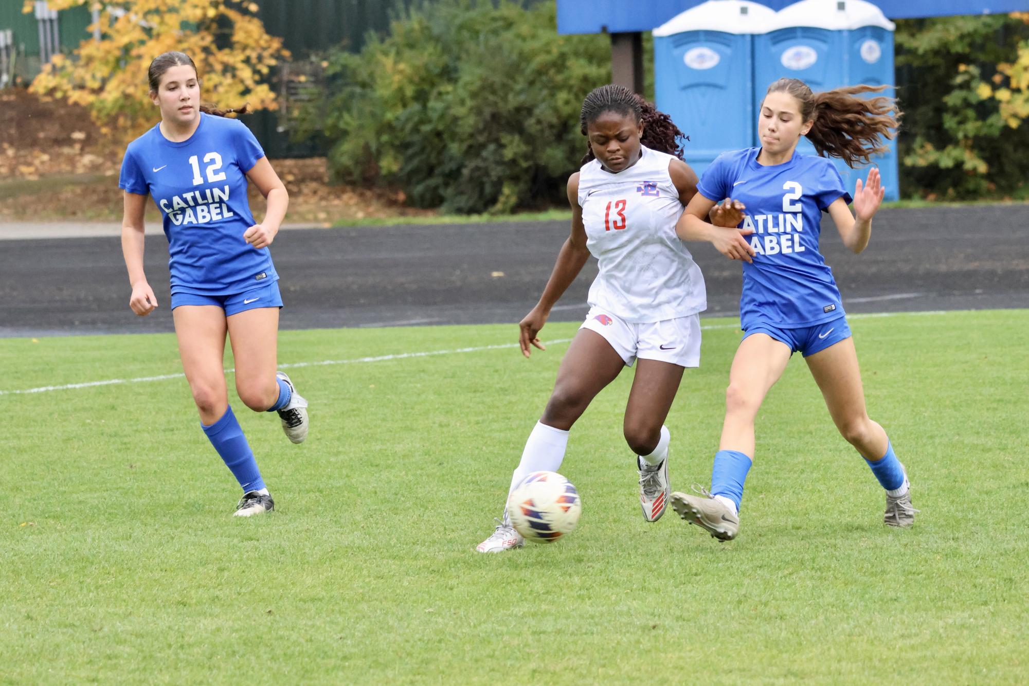 Photo Story: La Salle Varsity Girls Soccer Loses 1-0 at Catlin Gabel
