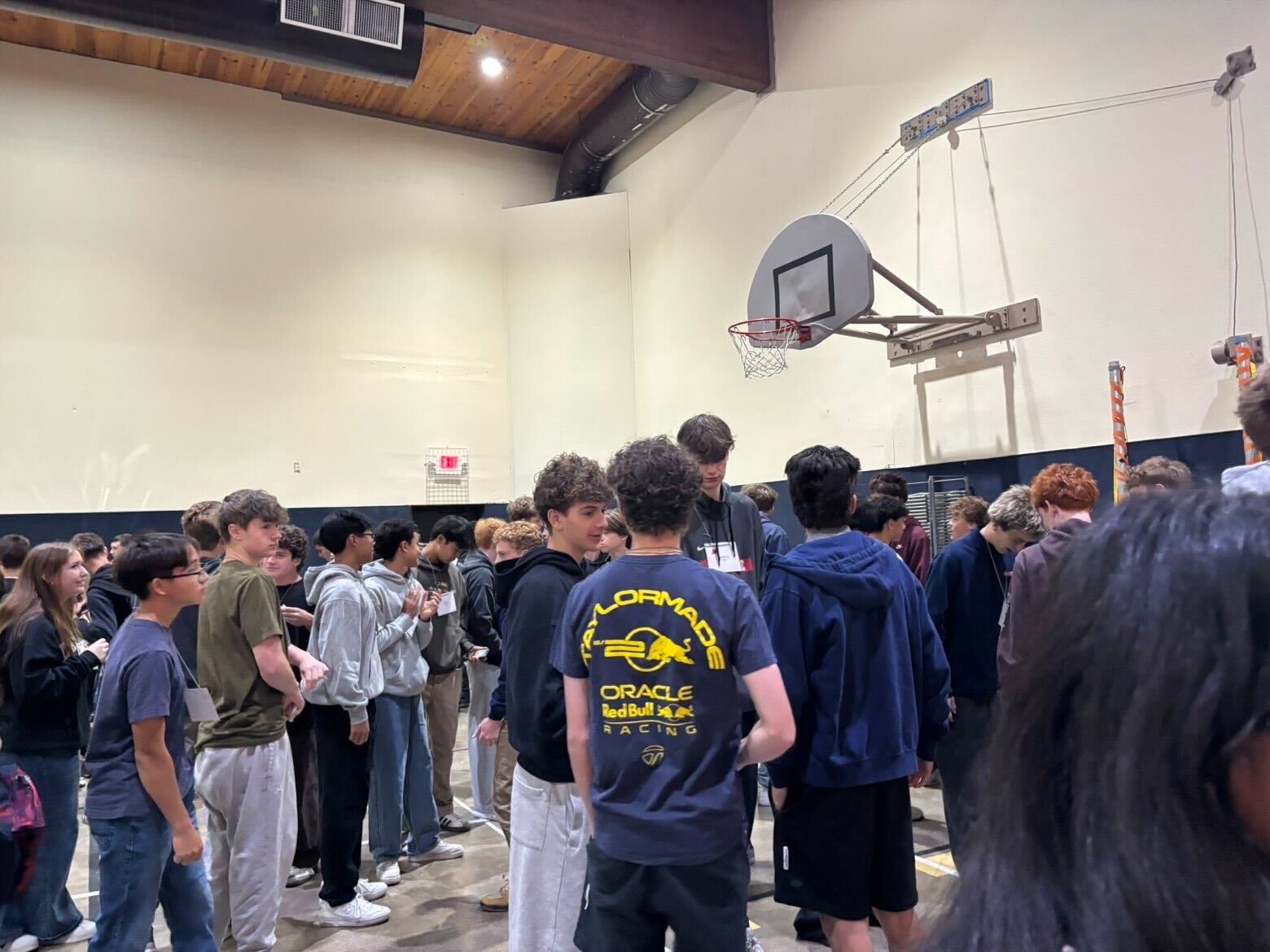 Sophomore Retreat Highlights the Importance of Service