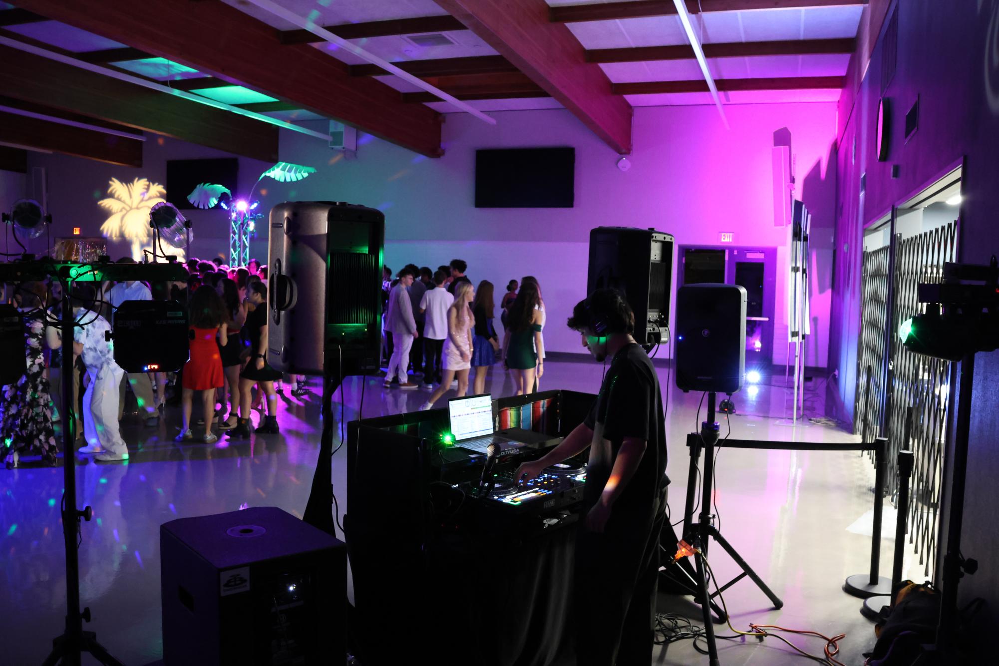 Photo Story: Students Head to Miami for a Spirited Dance