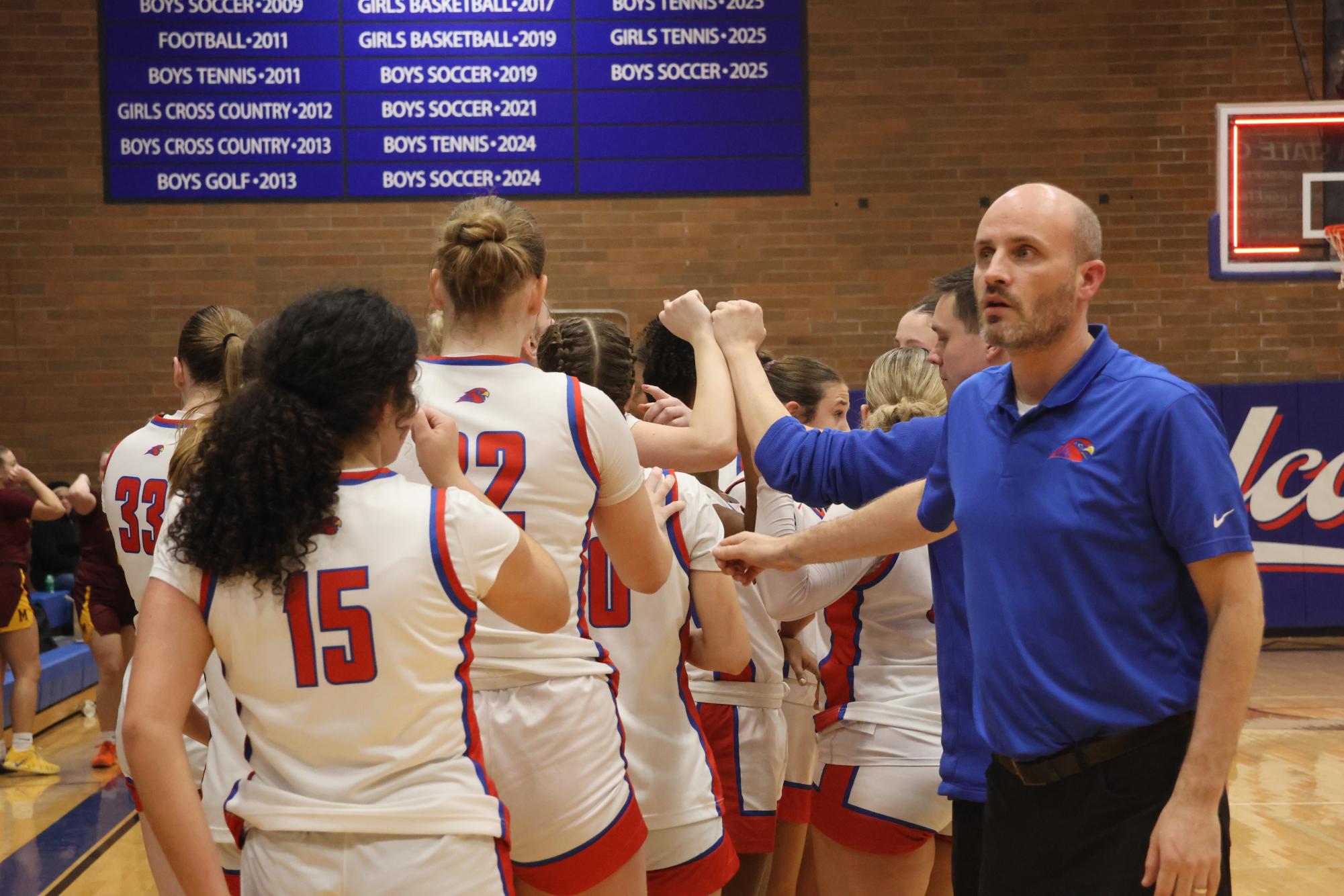 Photo Story: La Salle Girls Basketball Demolishes Milwaukie 72–13