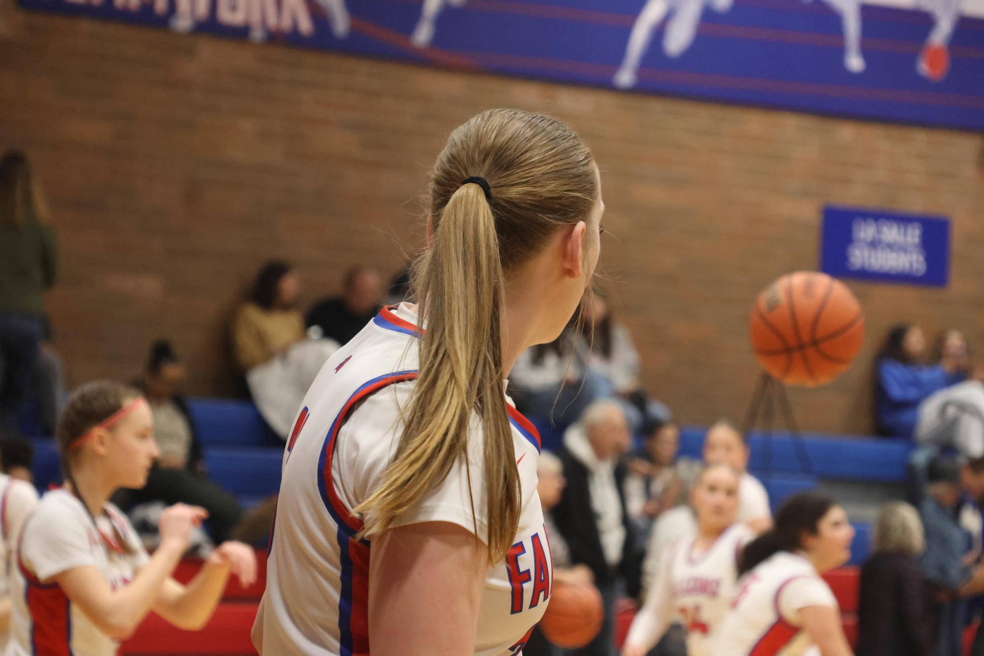 Photo Story: La Salle Girls Basketball Demolishes Milwaukie 72–13