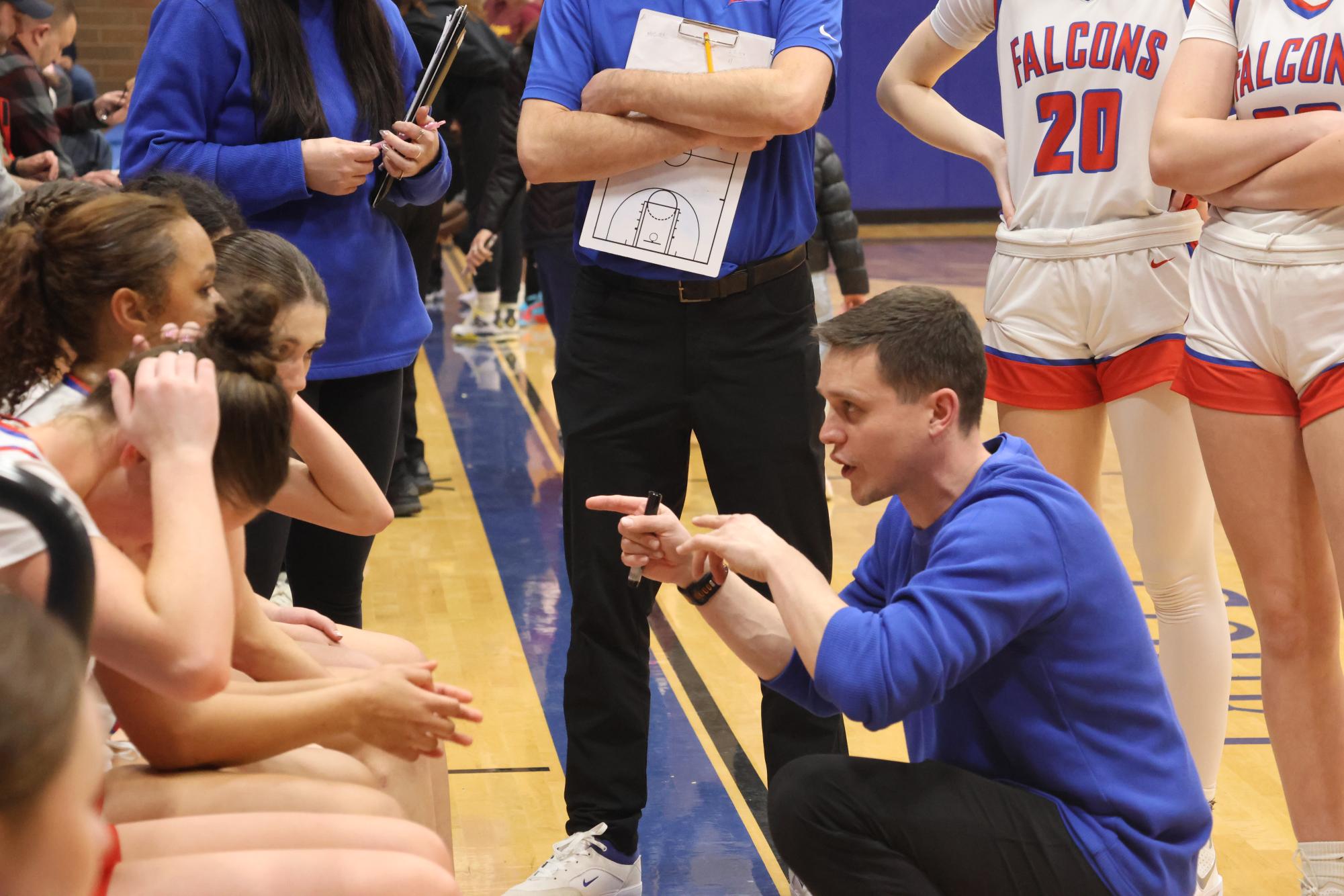 Photo Story: La Salle Girls Basketball Demolishes Milwaukie 72–13