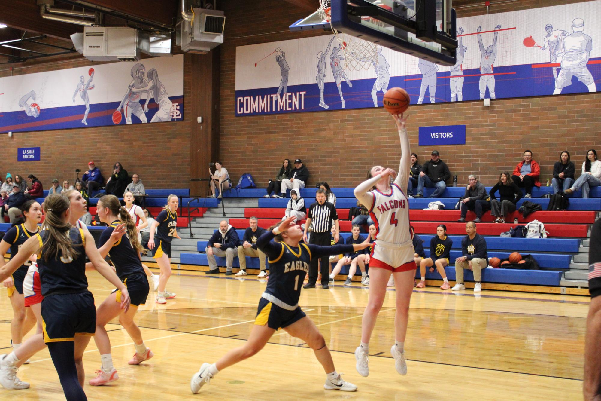 Photo Story: Varsity Girls Basketball Cruise Past Hood River Valley in 44–21 Victory