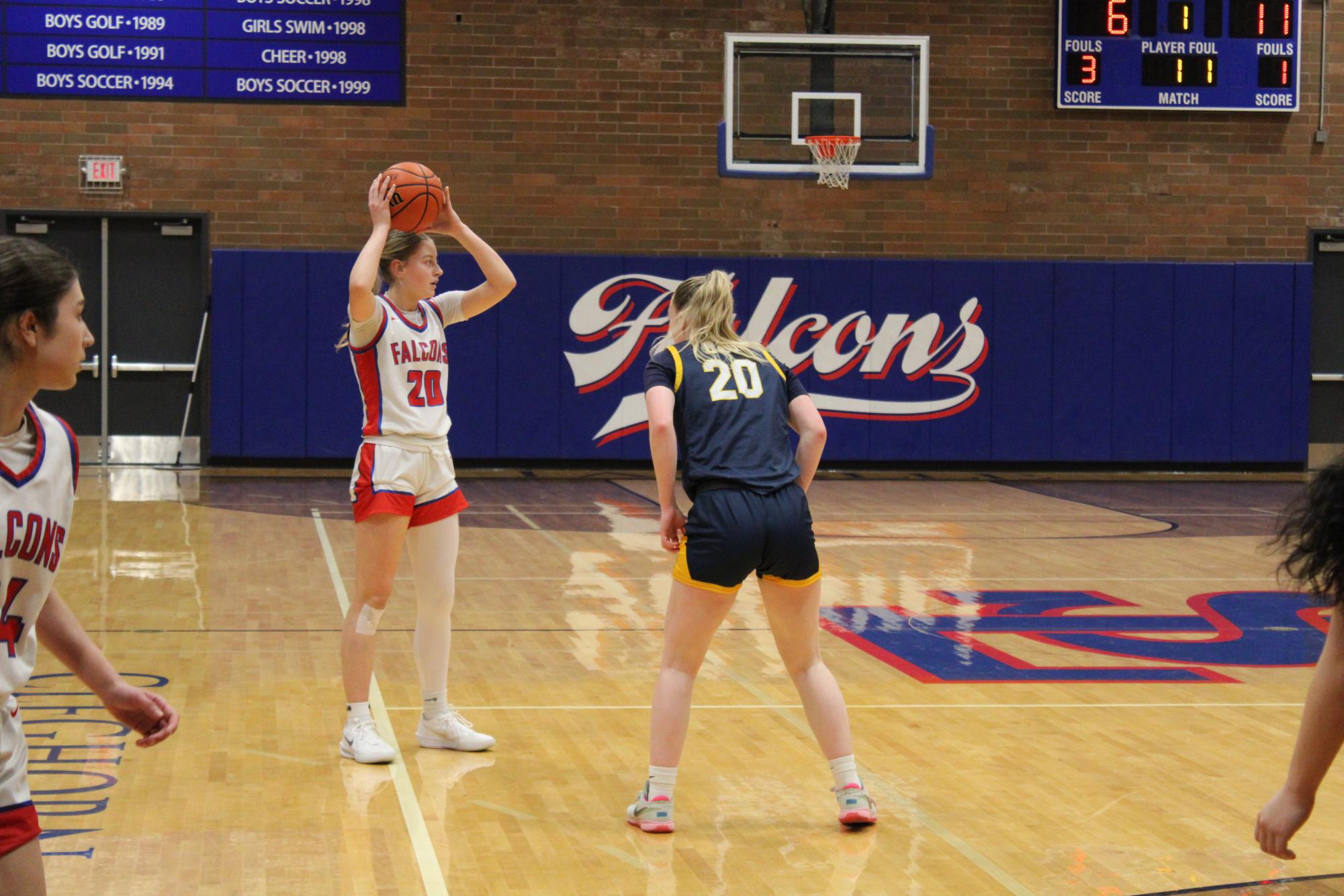 Photo Story: Varsity Girls Basketball Cruise Past Hood River Valley in 44–21 Victory