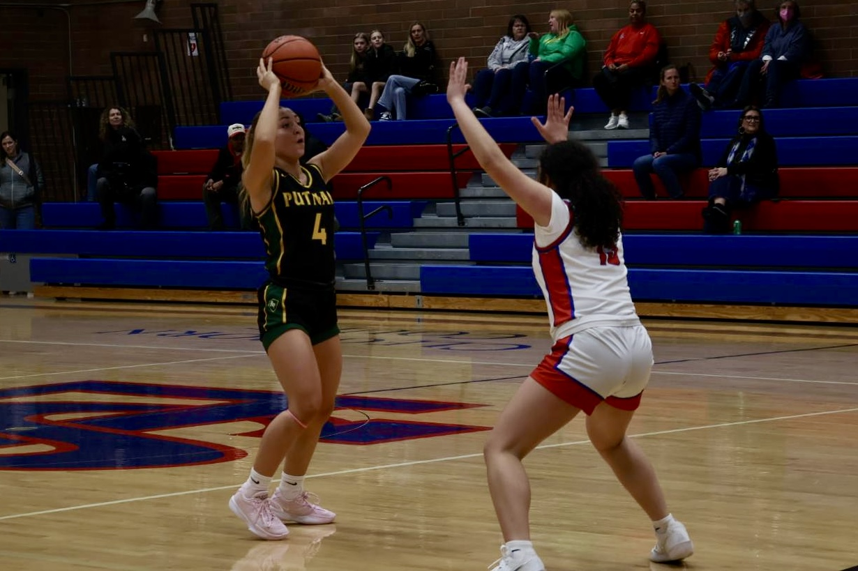Photo Story: Girls Basketball Rolls Past Rex Putnam in 52–34 Victory
