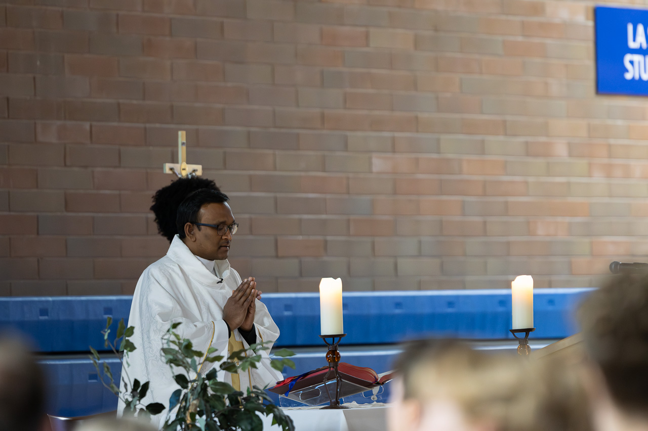 La Salle Community Gathers Together For Easter Mass