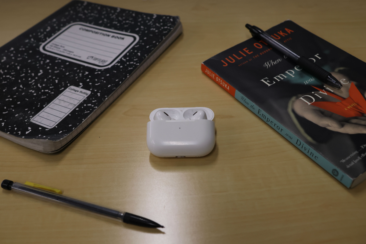 Despite often being characterized as distracting, earbuds and headphones positively impact students’ everyday lives by improving focus, boosting motivation, or calming anxiety.
