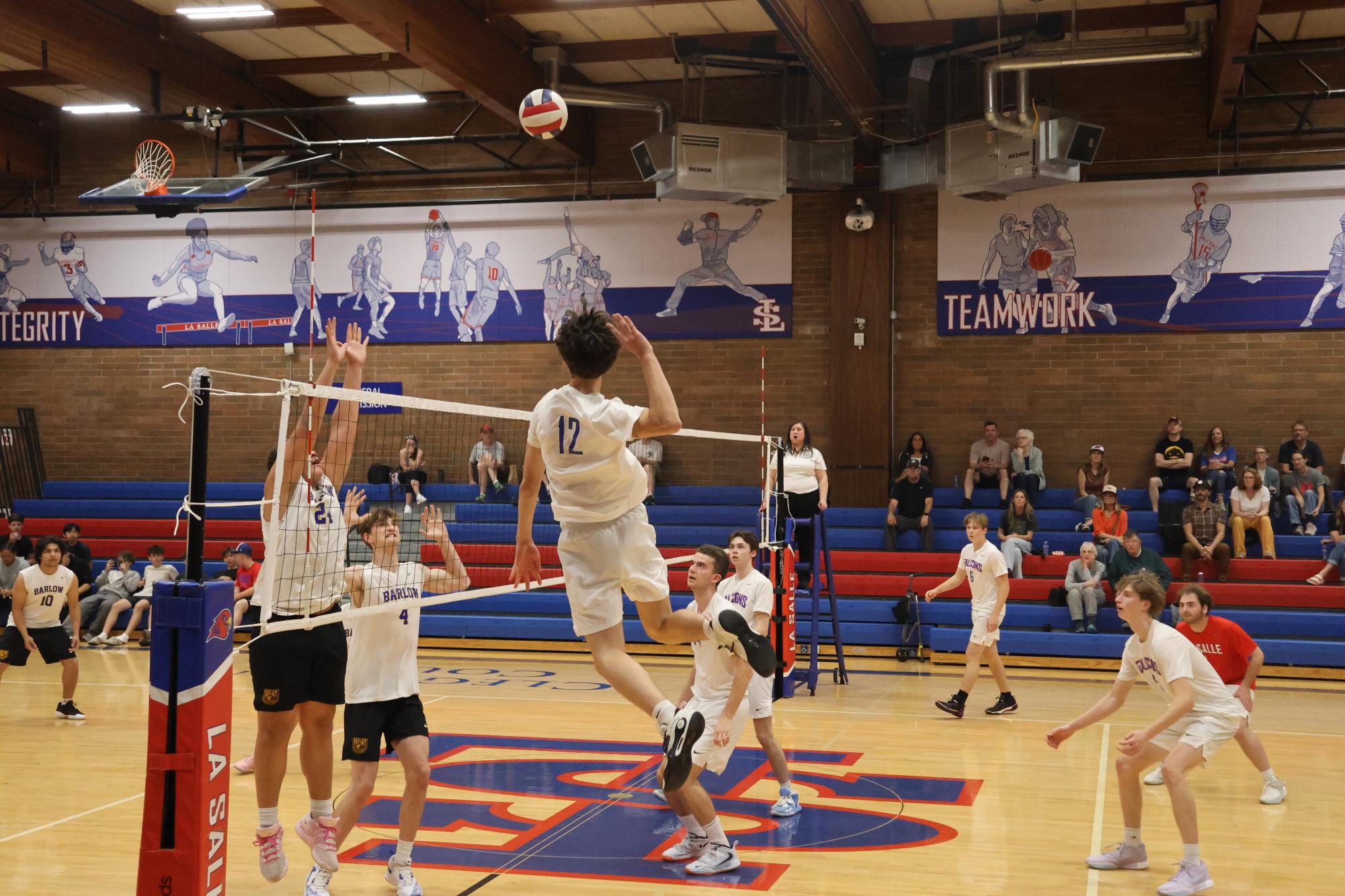 Photo Story: La Salle Varsity Boys Volleyball Dominates Barlow in 3-0 Victory