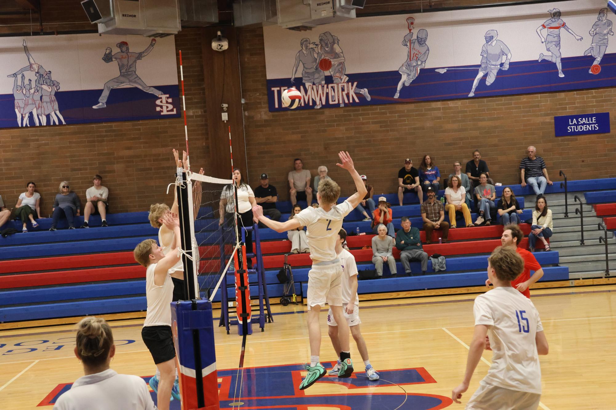 Photo Story: La Salle Varsity Boys Volleyball Dominates Barlow in 3-0 Victory