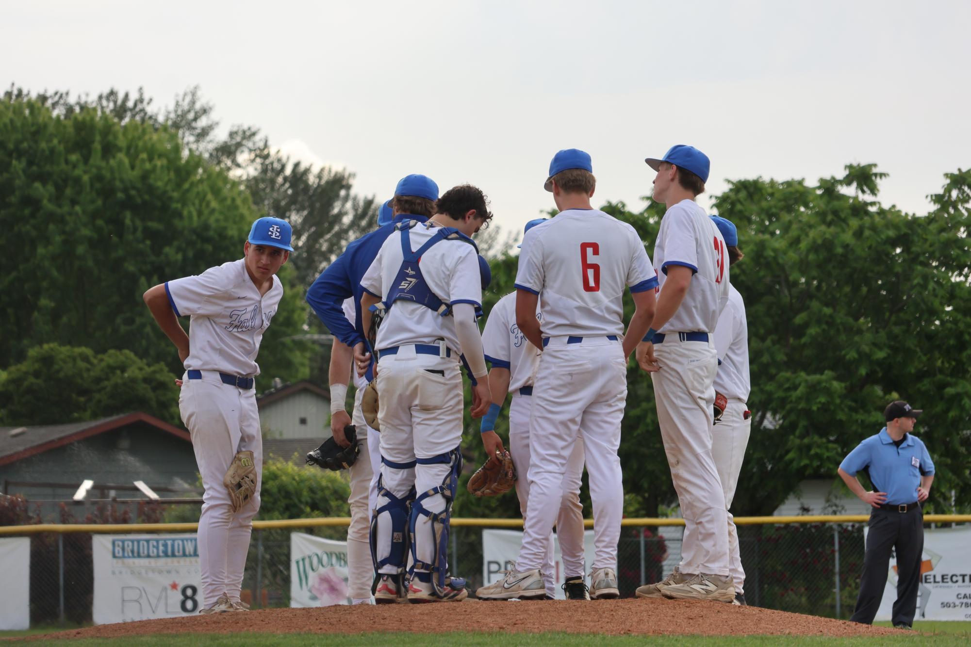 Photo Story: Falcons Baseball Fly in Stunning Home-Run-Filled 8–7 Walk-Off Victory